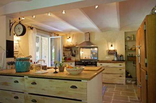 Apartamento Charming Provencal Villa With Swimming Pool