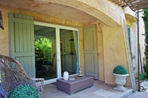 Apartamento Charming Provencal Villa With Swimming Pool