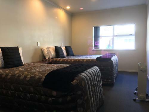 Aldan Lodge Motel