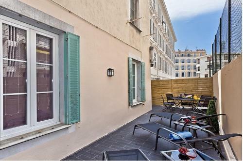 Sunlight Properties - Amourviolette - Central Apartment W Rare Terrace