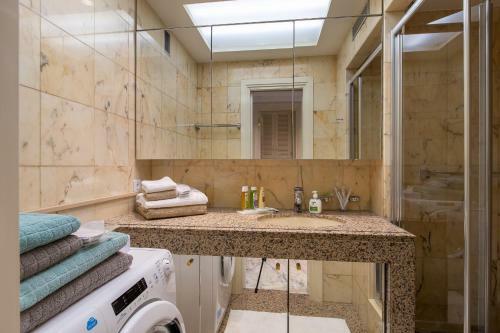 Apartamento Royal Promenade Pool Terrace With Sea View