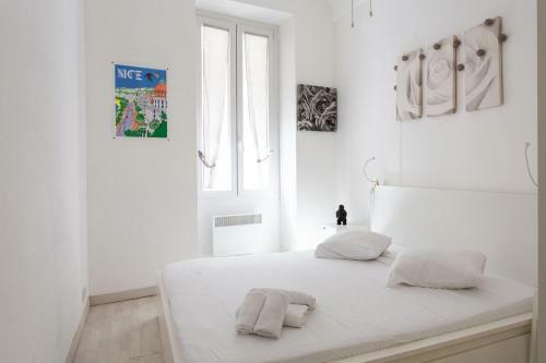 Gambetta Furnished Apartment