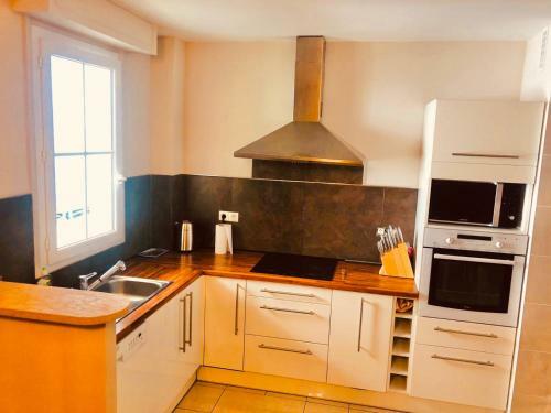 Apartamento City Center Cute Flat With Sea View