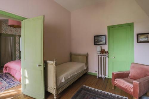 Paluel Chateau Sleeps 21 With Pool And Wifi