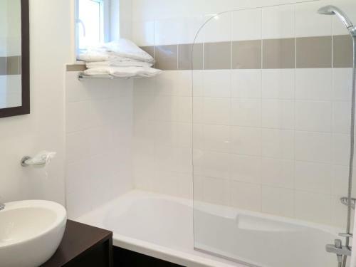 Holiday Home Les Cottages Du Lac - Pns213