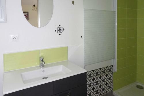 Holiday Home Bugu�l�s-penv�nan - Bre02106c-f