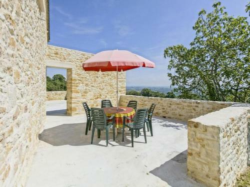 Heritage Holiday Home In Atlantic Coast With Heated Pool
