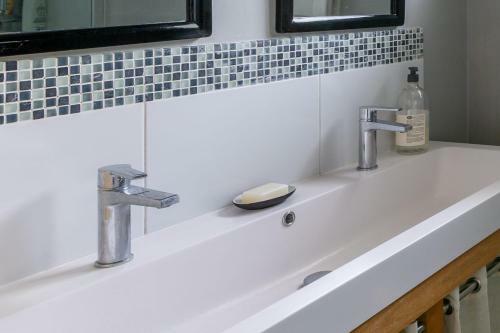 Paill�re Furnished House