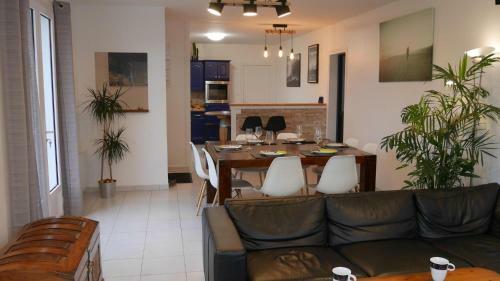 Holiday Home Plouguerneau - Bre05110a-f