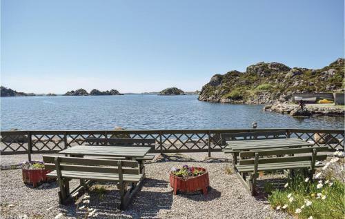 Holiday Home Kvalav�g Tresvikv. II