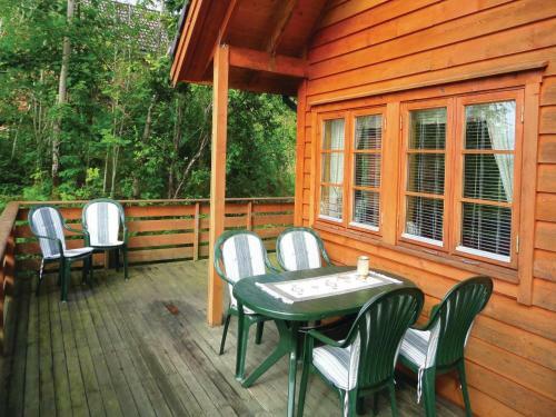 Holiday Home Varalds�y Gjuvsland