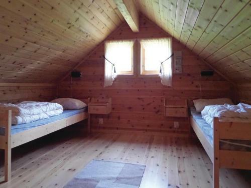 Holiday Home Varalds�y Gjuvsland