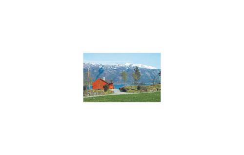 Holiday Home Varalds�y Gjuvsland