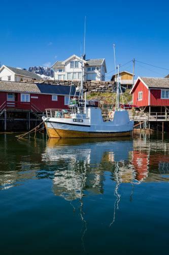 Bed & Breakfast A Brygge - Restaurant Lofoten