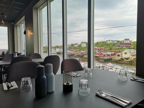 Bed & Breakfast A Brygge - Restaurant Lofoten