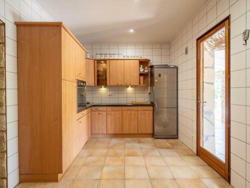 Luxurious Villa In Puisserguier With Swimming Pool