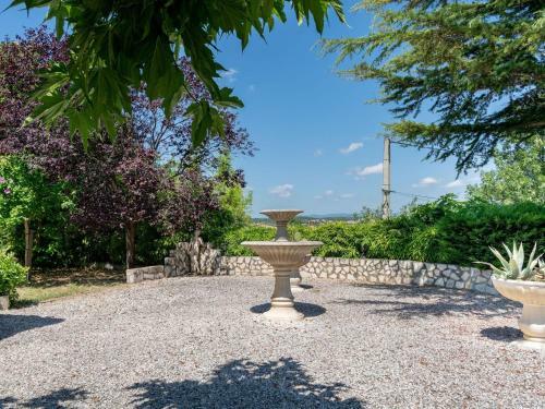 Luxurious Villa In Puisserguier With Swimming Pool