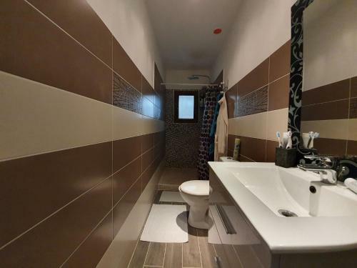 Modern Holiday Home In Puich�ric Near Kayaking, Camping