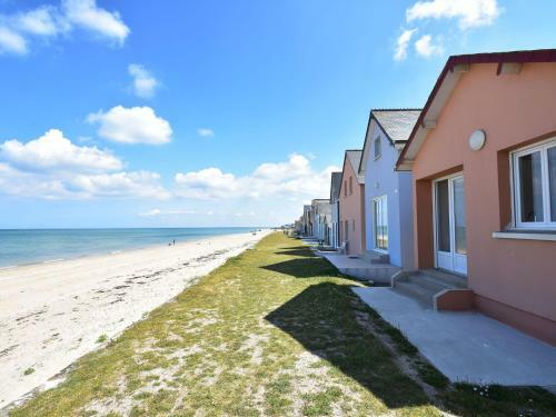 Beautiful Holiday Home In Ravenoville With Courtyard