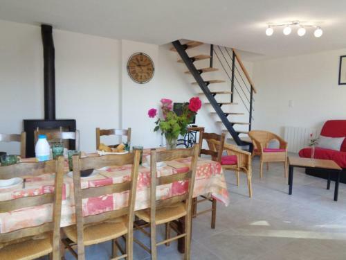G�te R�gny, 4 Pi�ces, 6 Personnes - Fr-1-496-221