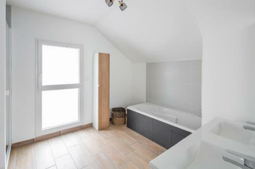 Maison Elleviou - Grande Maison � Deux Pas Du Centre