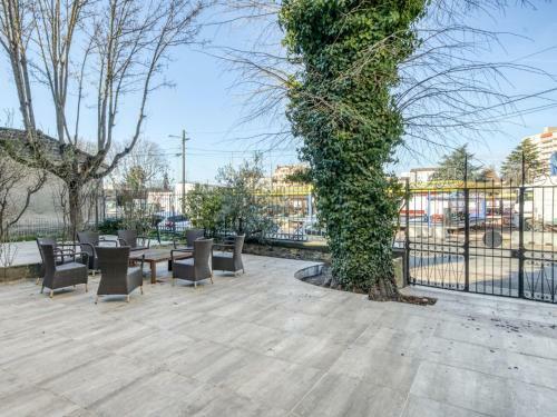 Homely Apartment In Roanne With Terrace