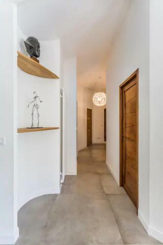 Villa With 6 Bedrooms In Rognes With Private Pool And Wifi
