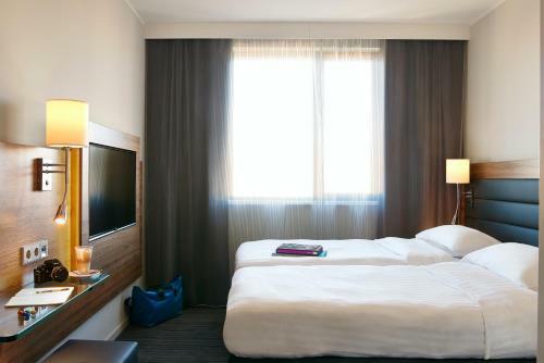 Hotel Moxy Paris Charles de Gaulle Airport