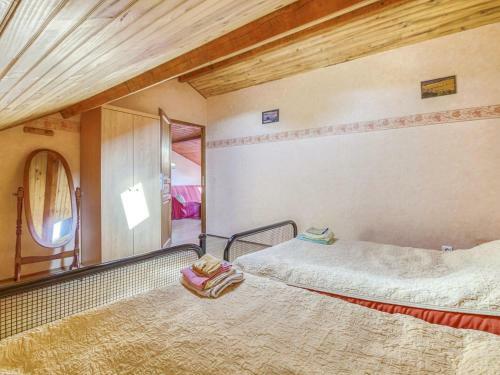 Alluring Holiday Home In Roquebrun With Swimming Pool