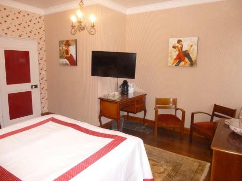 Bed & Breakfast Chambres & Table D'h�tes Au Chapitre