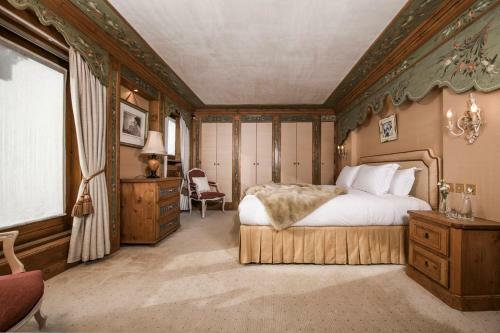 Saint-bon-tarentaise Chalet Sleeps 12 With Wifi