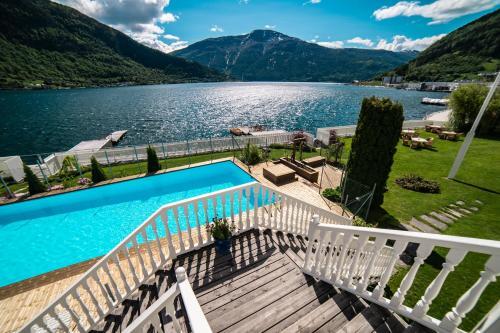 Hofslund Fjord Hotel