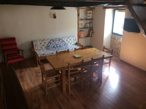 Hostal Gites De La Fabar�de