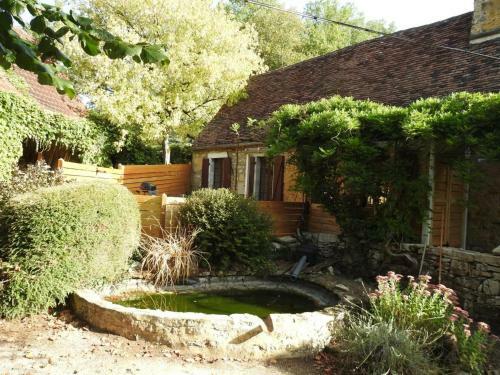 G�te Saint-pompont, 2 Pi�ces, 2 Personnes - Fr-1-616-26