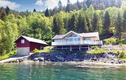 Holiday Home Skodje H�yvika