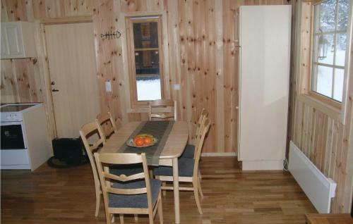 Holiday Home Ikornnes Hytte