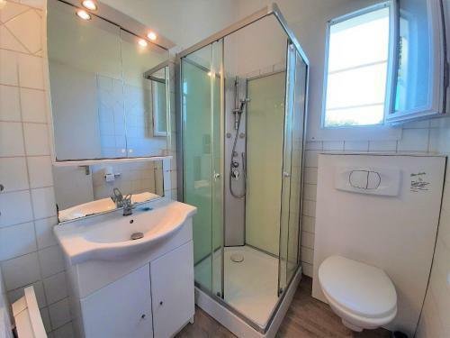 Classy Holiday Home In Saint-savinien With Sauna, Jacuzzi