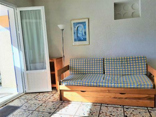Pleasant Holiday Home In Saint-savinien With Pool