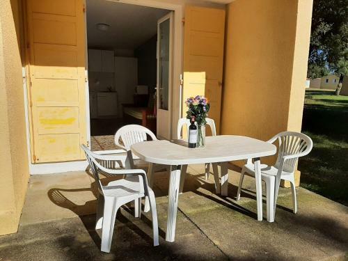 Comfy Holiday Home In Saint-savinien With Sauna