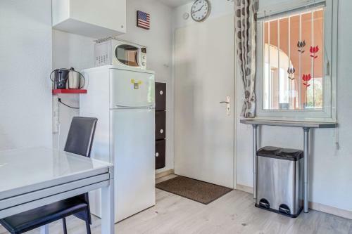 Charming Apartment Close To The Sea