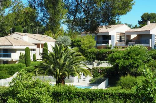 Apartment With Swimming Pool And Terrace 4mn Beach