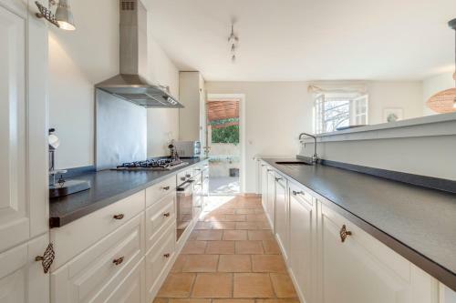 Seillans Villa Sleeps 6 Pool Wifi