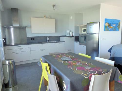 Apartamento 3 Chambres, Pkg, Large Terrasse, Quartier Plage