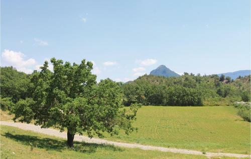 Two-bedroom Holiday Home In Sigoyer