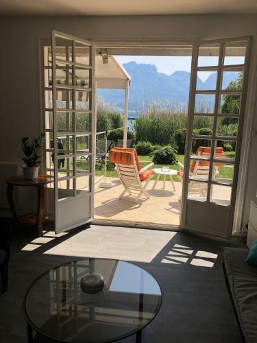 Angel Services - La Maison De La Plage
