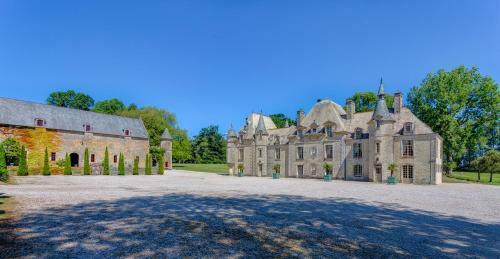 Tamerville Chateau Sleeps 15 Pool Wifi