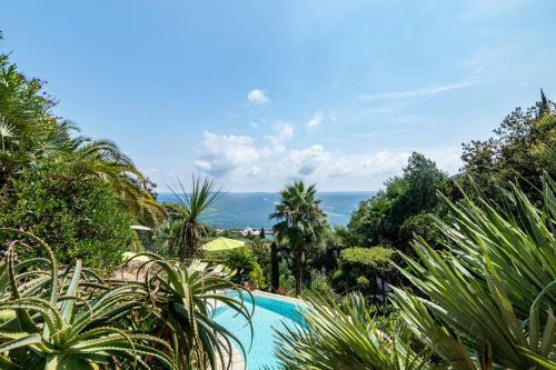 Theoule-sur-mer Villa Sleeps 8 Pool Air Con Wifi