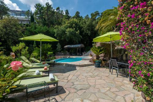 Theoule-sur-mer Villa Sleeps 8 Pool Air Con Wifi