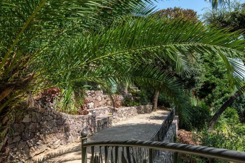 Theoule-sur-mer Villa Sleeps 8 Pool Air Con Wifi