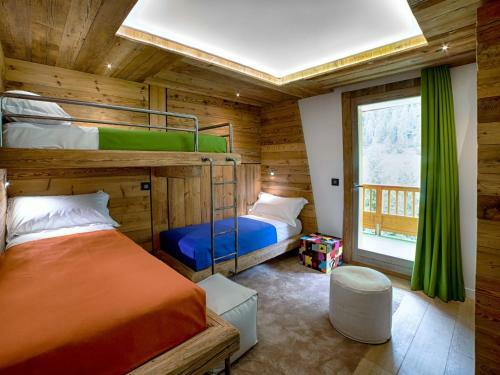 Luxurious Penthouse In Tignes With Jacuzzi